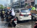 Hujan Empat Jam Guyur Surabaya, Belasan Titik Tergenang hingga Setengah Meter