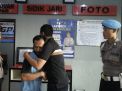 Anggota Polres Tuban Minta Maaf Terbuka Usai Video Viral Dugaan Pemukulan Badut