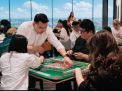 Aloft Surabaya Jadi Pelopor Mahjong Night di Surabaya