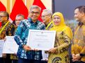 Jawa Timur Terima Penghargaan KPK RI; Gubernur Khofifah : Bukti Komitmen Wujudkan Implementasi E-Learning ASN Berintegritas