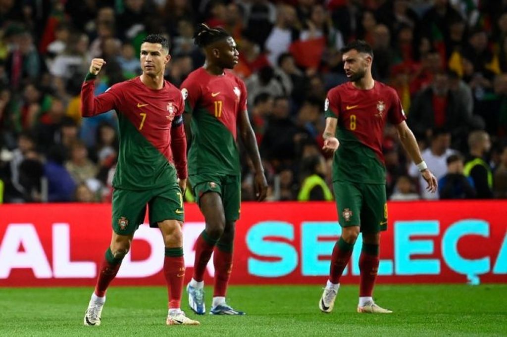 Dua Gol Cristiano Ronaldo Bawa Portugal Lolos Euro 2024