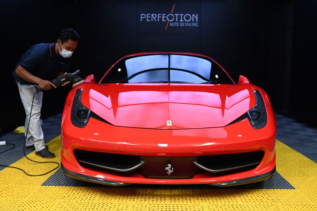 Glass Coating Ditawarkan Bengkel Detailing Surabaya Ini