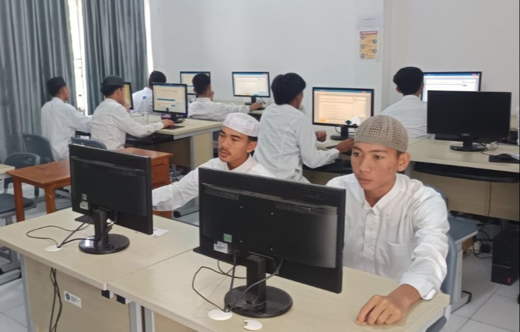 69 Ribu Santri Ikuti UAN PKPPS 2026, Ijazah Pesantren Resmi Diakui Negara