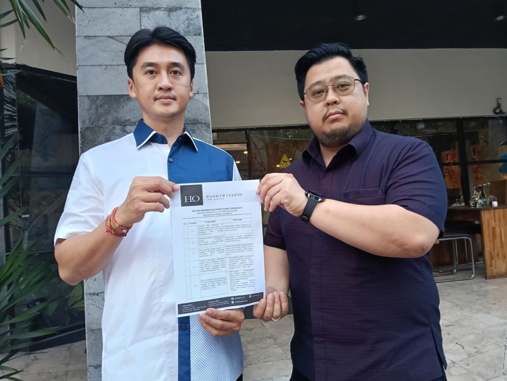 Gugat Jawa Pos, Nany Widjaja Serahkan 24 Bukti Legalitas