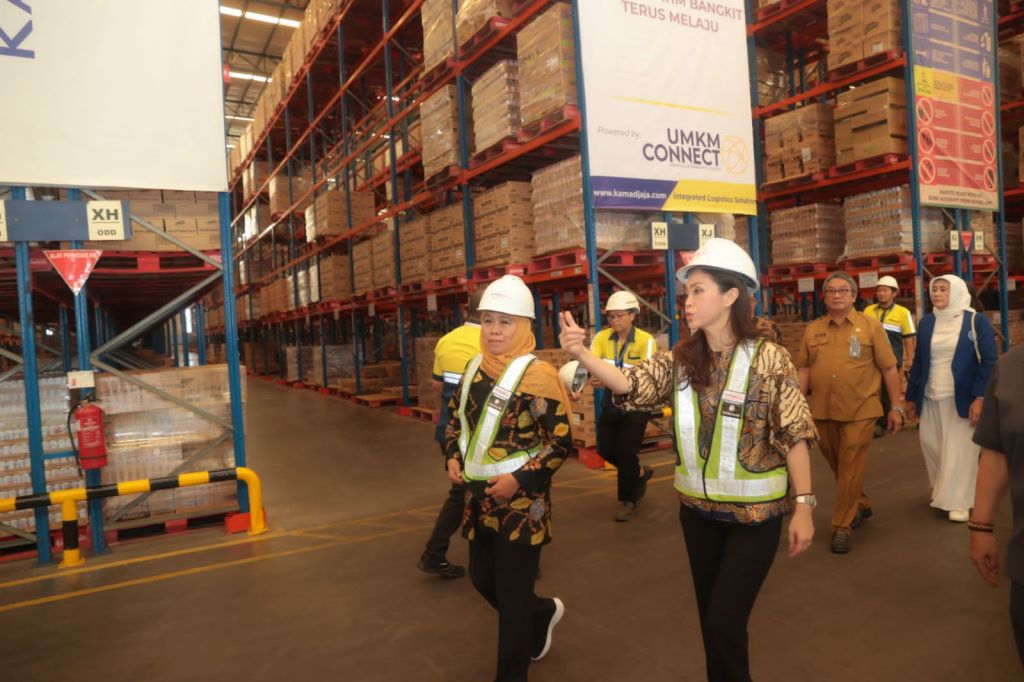 Launching POROS UMI, Khofifah: Beri Layanan Kemudahan Ekspor dan Pengiriman Logistik