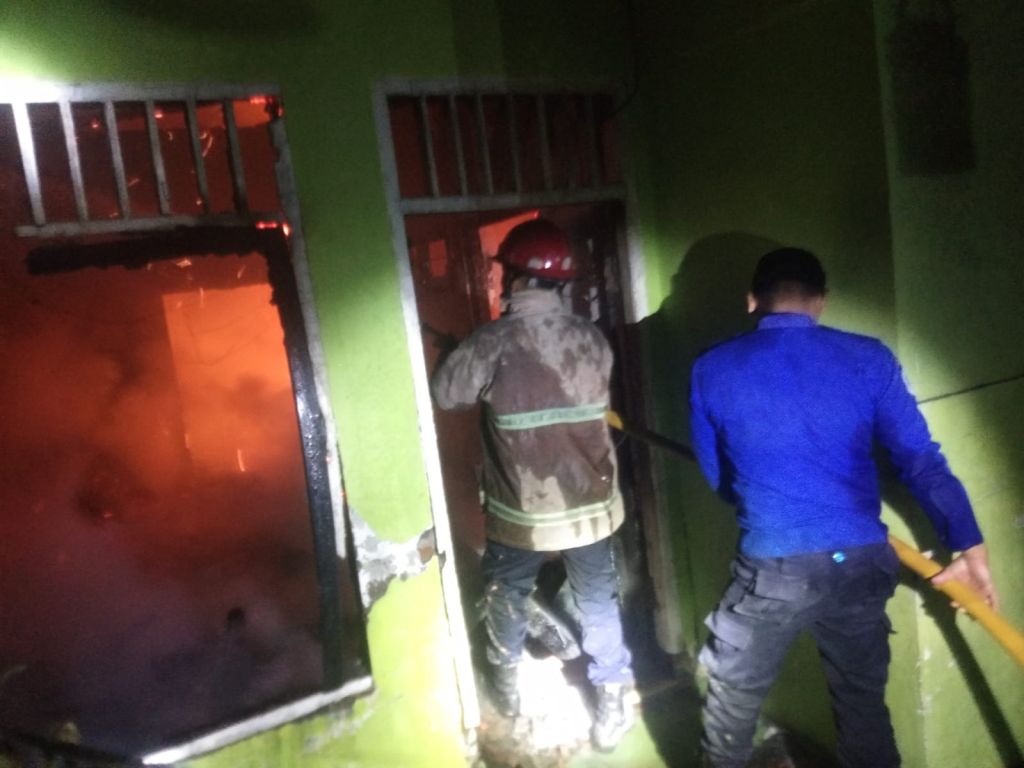 Gegara Lilin, Rumah Miswar Ludes Terbakar di Jember