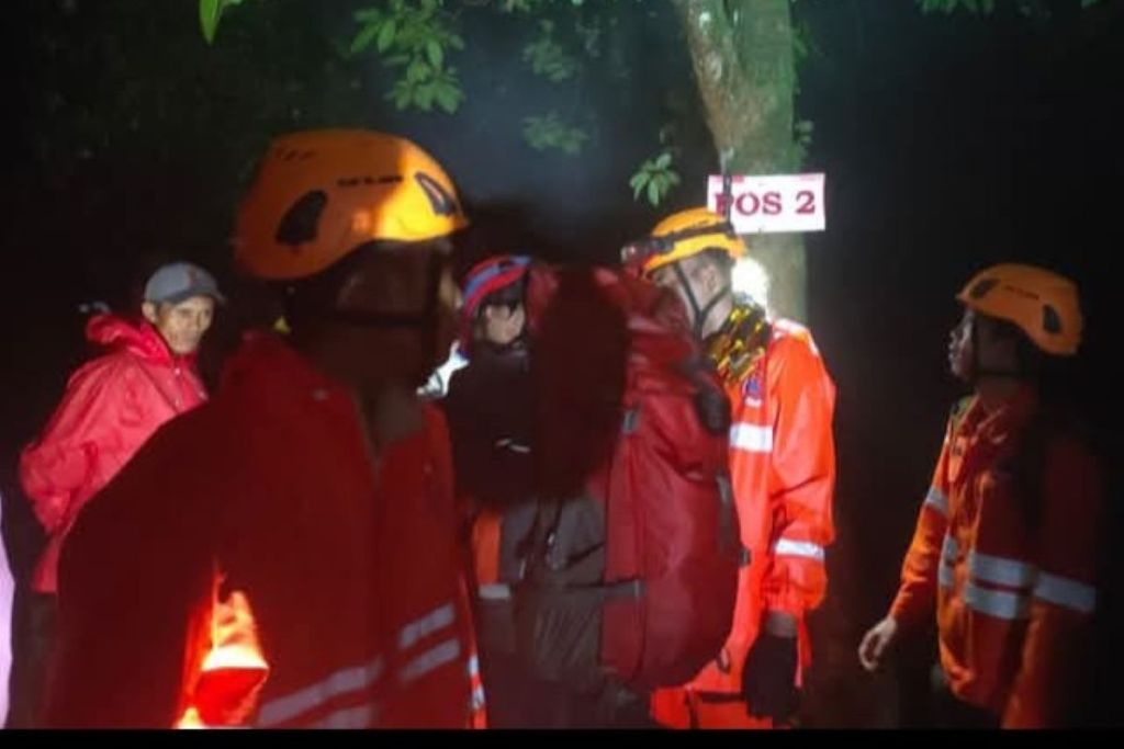 Mendaki Gunung Saeng Bondowoso, Pelajar Jember Jatuh ke Jurang Kedalaman 150 Meter