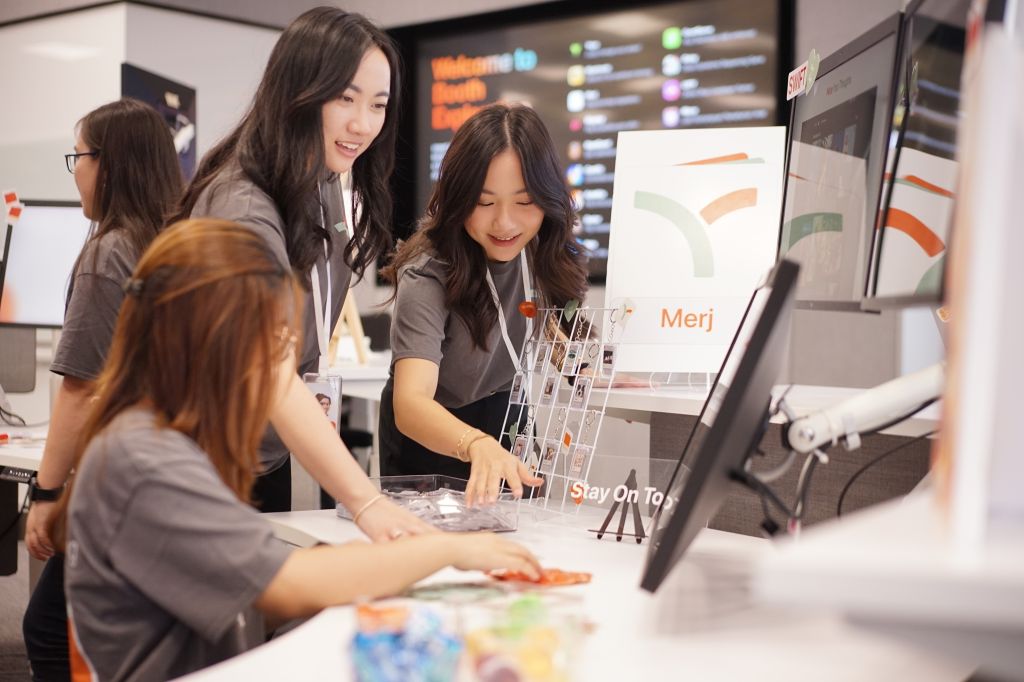 99 Siswa Apple Developer Academy 2023 Universitas Ciputra Surabaya Lulus