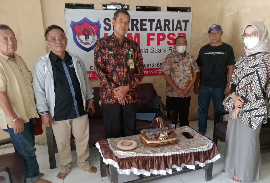 Sekretariat LSM FPSR Kedatangan Tim Verifikasi dari Bakesbangpol Jawa Timur