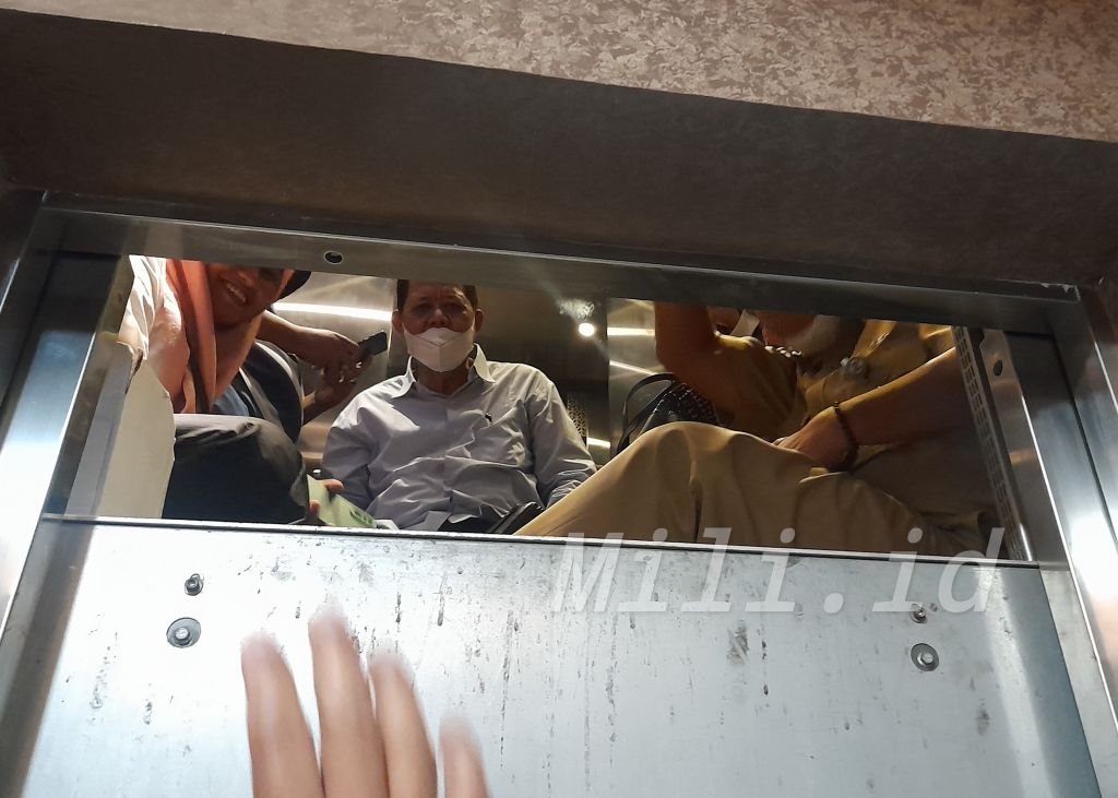 Lift DPRD Surabaya Kerap Macet, Komisi C: Ada Kejanggalan