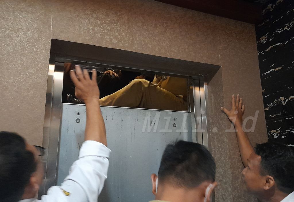 Ketua Fraksi PKB, Kejebak Lift Hampir 3 Jam di Gedung Baru DPRD Surabaya