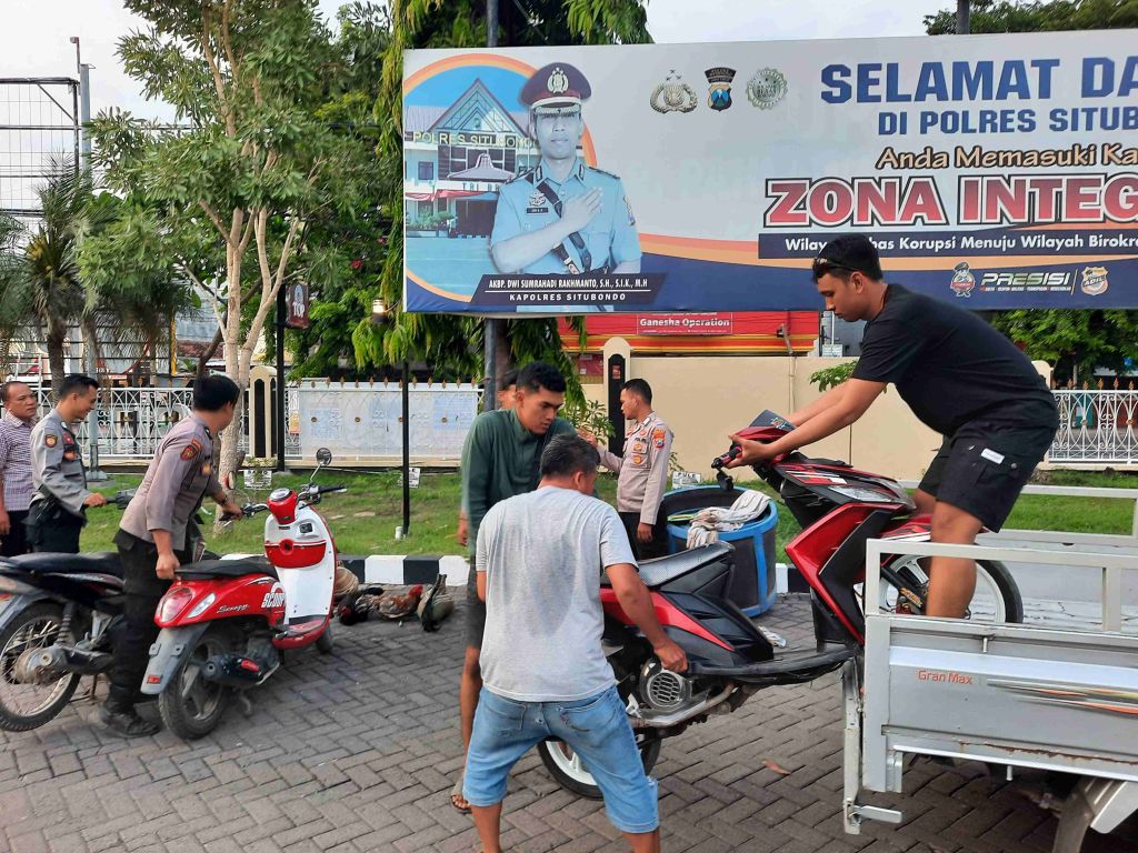 Gerebek Arena Judi Sabung Ayam, Polisi Sita 3 Motor 7 Ayam