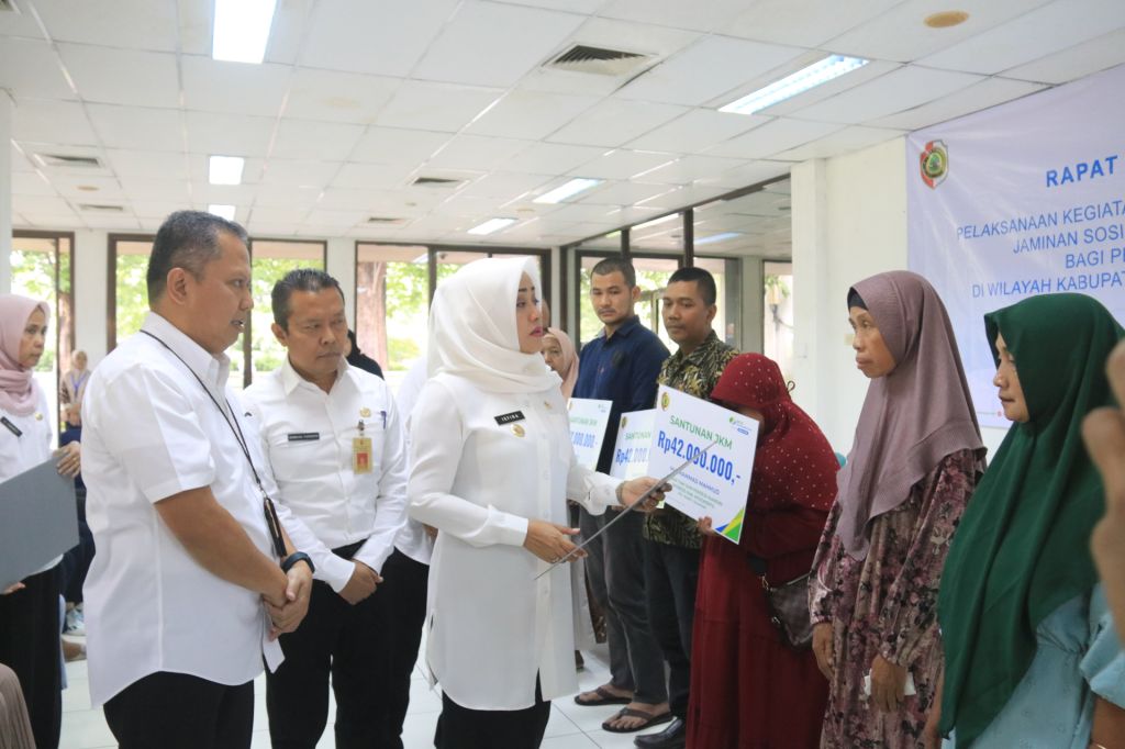 Pemkab Mojokerto Gelontorkan Santunan Rp392 Juta untuk Program JKM-JKK