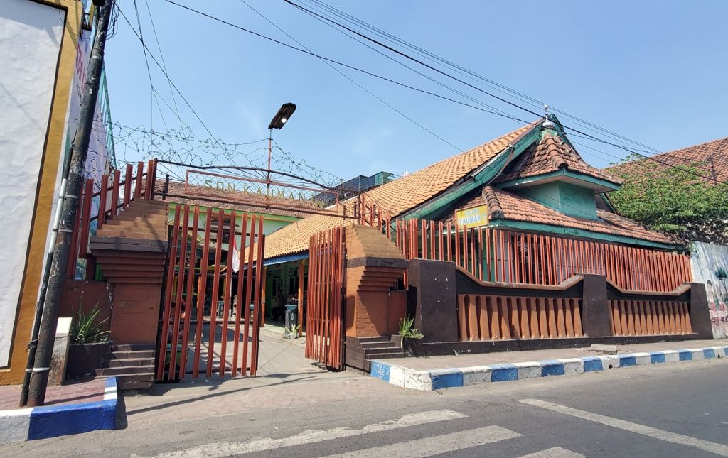 Pencuri Satroni Gedung SD di Kota Mojokerto, Gondol 7 Laptop Hingga Proyektor