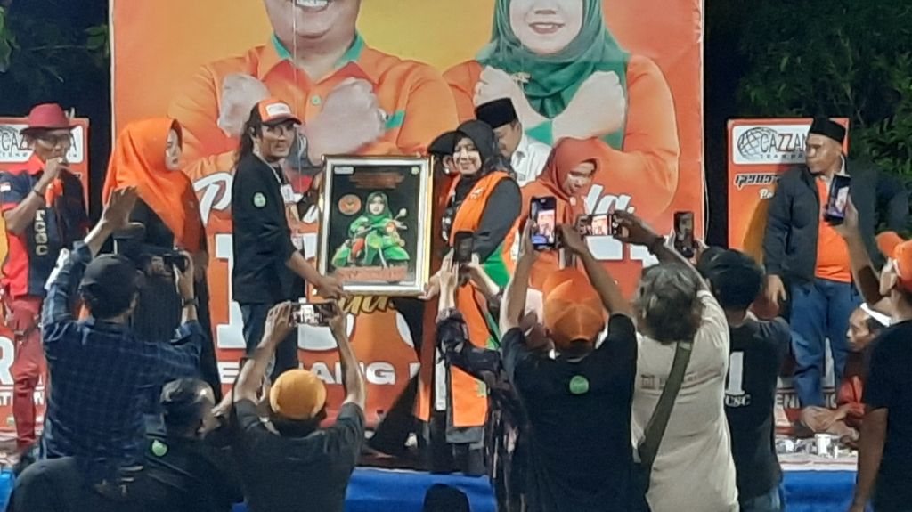 Dua Relawan Deklarasi Menangkan Rio-Ulfi di Pilkada Situbondo 2024