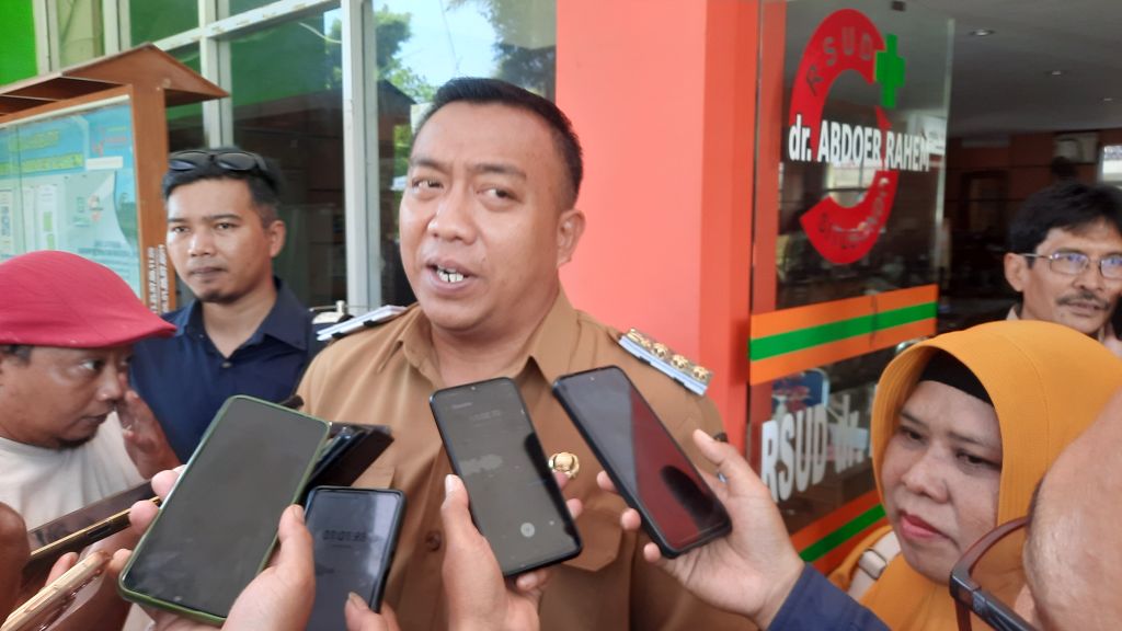 Tinggalkan Rapat Gegara Sakit Gigi, Bupati Situbondo Berobat dan Tinjau Rumah Sakit