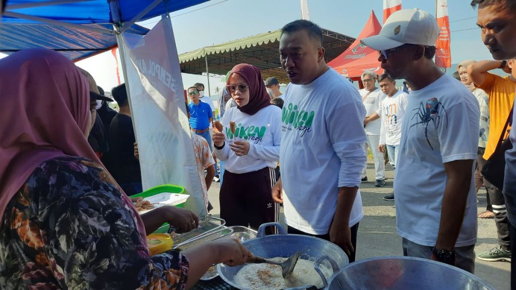 Bupati Situbondo Resmikan Wisata Kuliner Weekend Pagi di Panarukan