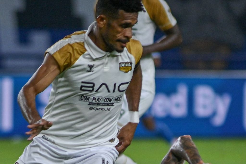 Kambuaya Jadi Penentu, Dewa United Comeback Tundukkan Madura United 2-1