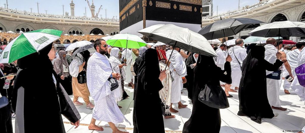 Arab Saudi Uji Coba Lampu Cerdas “Darbak Noor” untuk Tingkatkan Keselamatan Pengemudi Saat Musim Haji