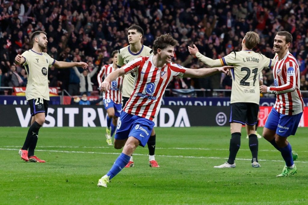 Barcelona Tetap Kejar Julian Alvarez Meski Ditolak Atletico Madrid