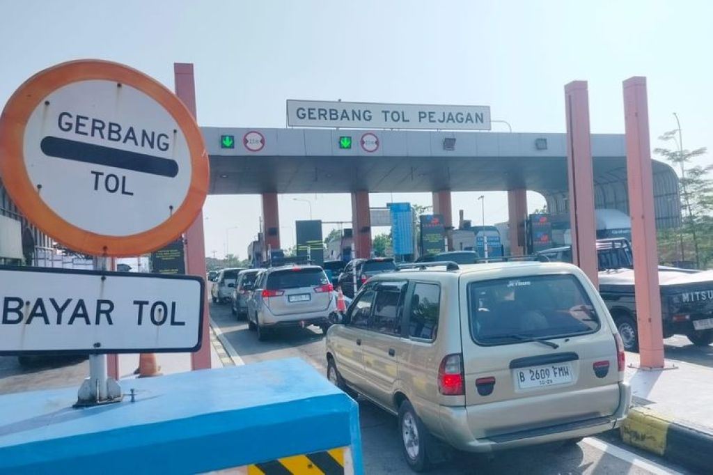 Jelang Lebaran 2026, Arus Kendaraan Masuk Jateng Terus Meningkat