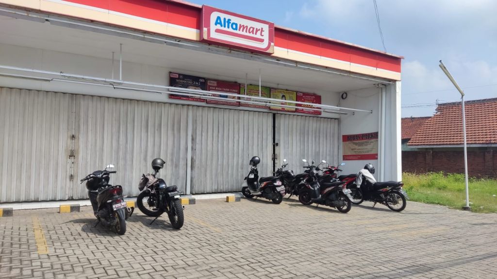 Alfamart di Mojokerto Dibobol: Tembok dan Brankas Dijebol, Uang Rp24 Juta Digondol