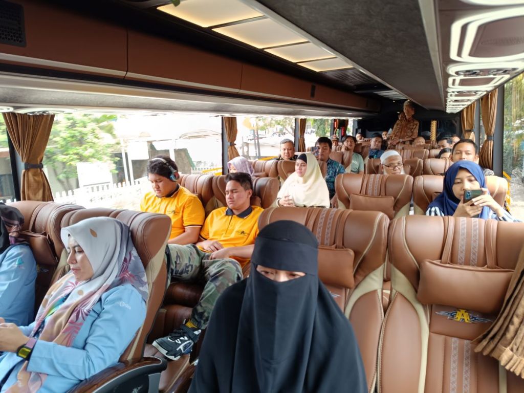 PO AAA Luncurkan Armada Bus Baru Trayek Jember-Jakarta PP