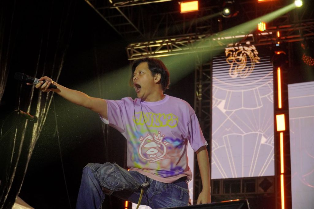 Armand Maulana Bersama The Changcuters Tutup Hari Pertama JTF 2024