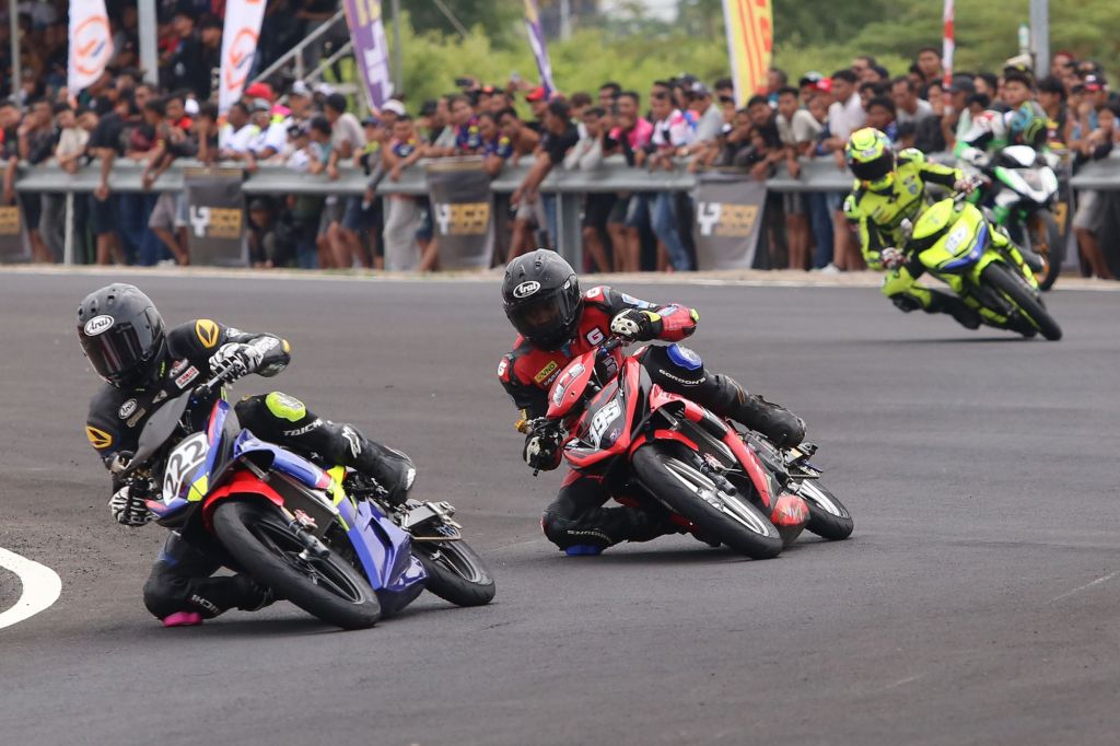 Aspal di Sirkuit GBT Surabaya Terbaik!