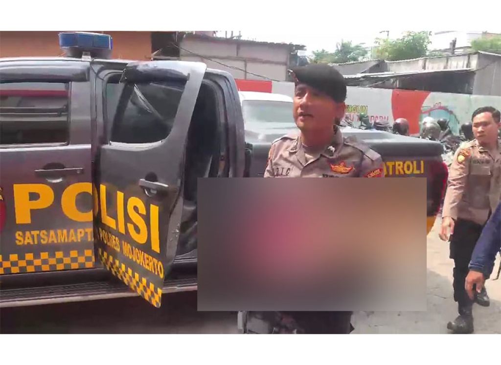 Balita di Mojokerto Tewas Tertabrak Truk Usai Jatuh dari Boncengan Ibunya