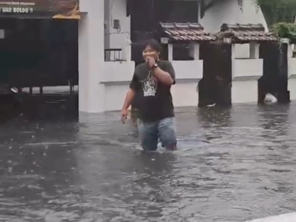 Dukuh Kupang Barat I Kota Surabaya Langganan Banjir Tiap Hujan Deras