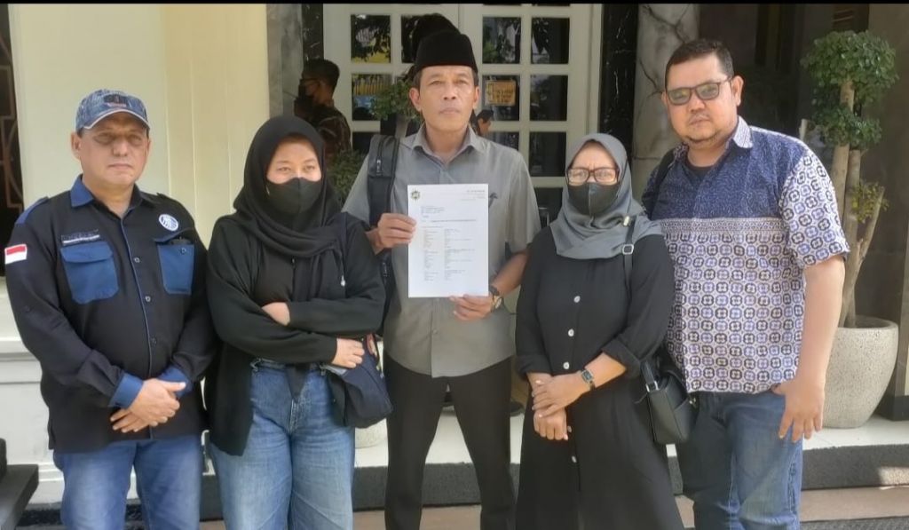 Data Nasabah Bank BUMN di Surabaya Bocor ke Group WhatsApp