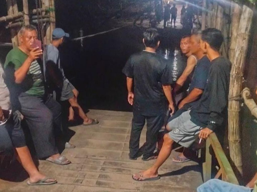 Bapak-Anak Dilaporkan Hilang Tercebur Sungai di Perbatasan Gresik-Sidoarjo