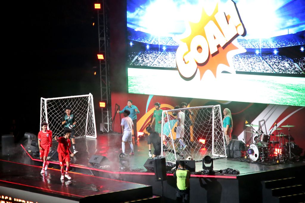 Kemeriahan di Stadion GBT Surabaya Sambut Pembukaan Barati Cup International 2025