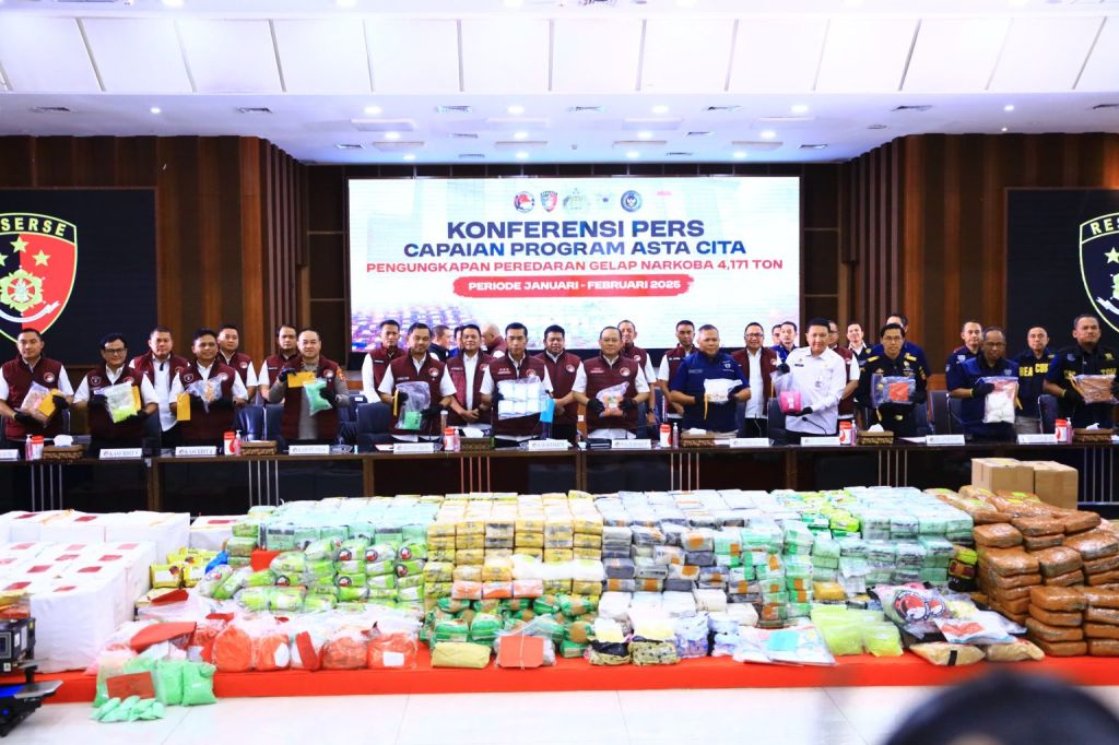 Bareskrim Bongkar 6.881 Kasus Narkoba: 9.586 Orang Ditangkap, BB 4,171 Ton Disita
