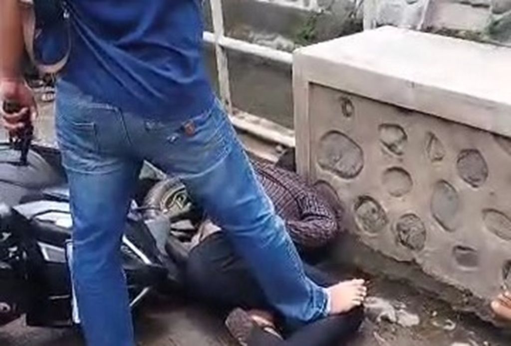 Video Polisi Tembak Dua Begal hingga Ramalan Zodiak