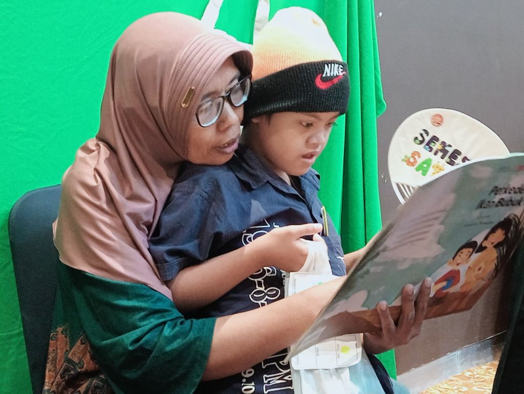 Menciptakan Kesadaran Inklusif Penyandang Disabilitas dalam Festival Setara Berkarya