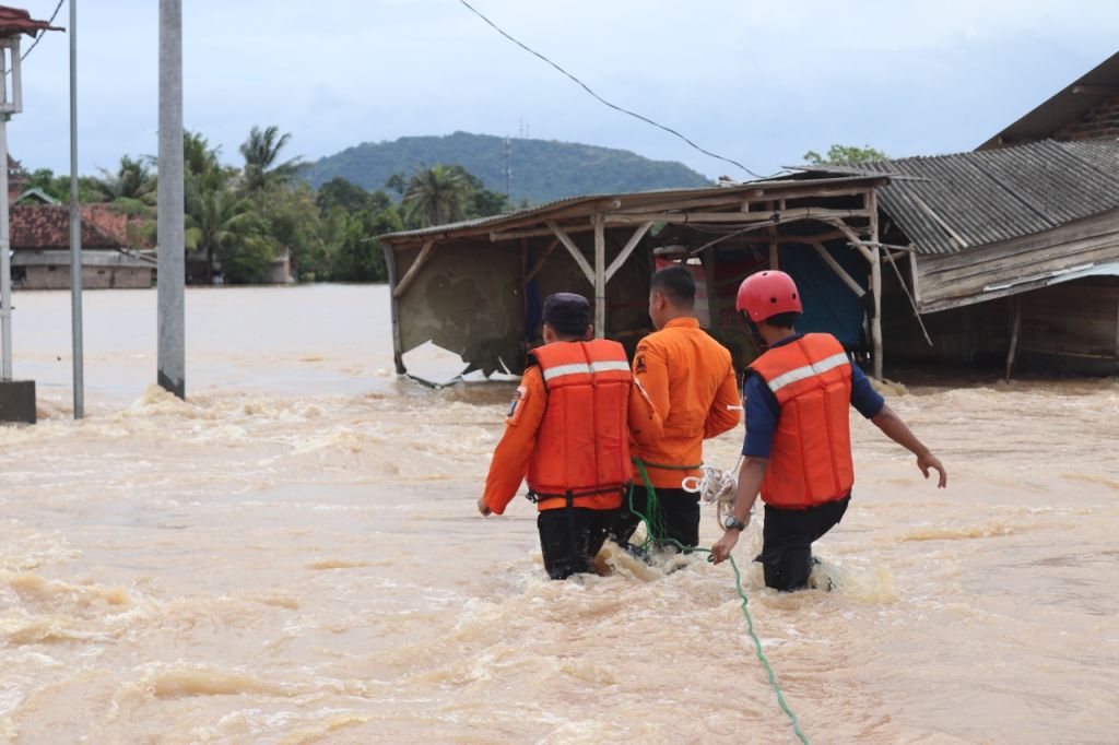 Banjir Rendam 1.579 Rumah di Kota Serang, 501 Warga Mengungsi