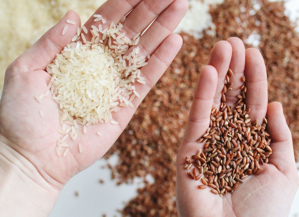 Bantu Kurangi Diabetes, Ini Tips Memasak Beras Merah agar Pulen