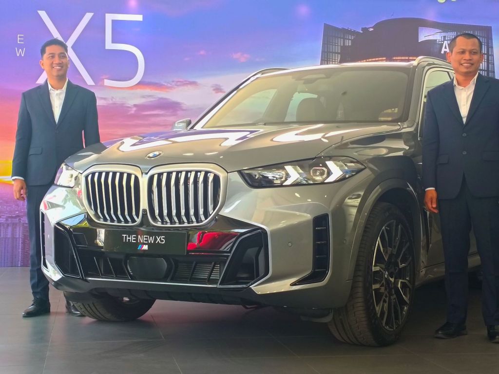 Kini The New BMW X5 Mengaspal di Jatim