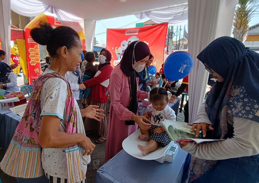Bulan Vitamin A, 90 Balita Ikuti Posyandu Gratis di Alfamart