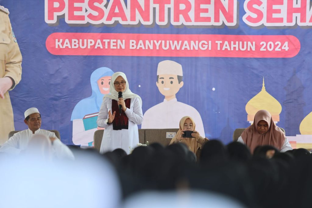 Ipuk Ajak Santri Banyuwangi Jadi Duta Anti-Bullying