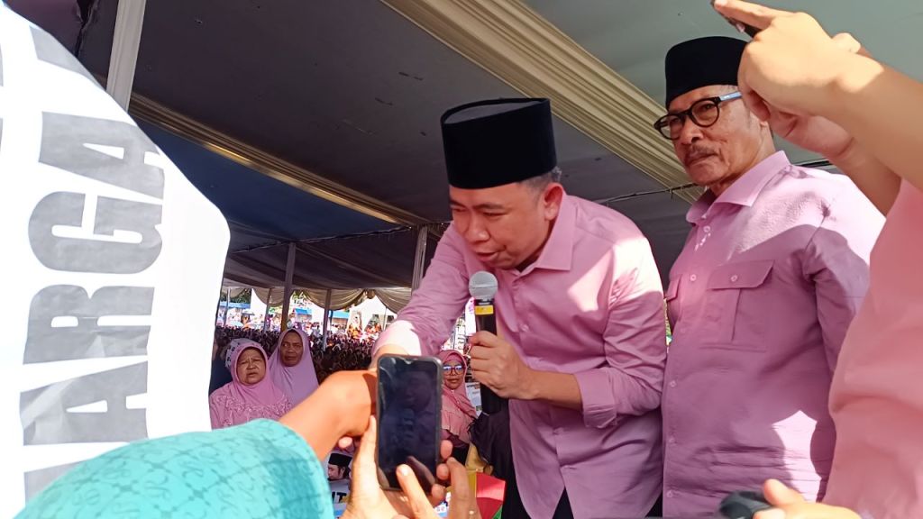 Gus Fawait-Djoko Susanto Deklarasi di Hadapan Belasan Ribu Emak-Emak Jember