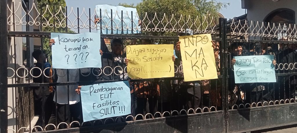 Siswa SMA Taruna Madani Jawa Timur Demo, Imbas Buruknya Fasilitas dan Dugaan Korupsi