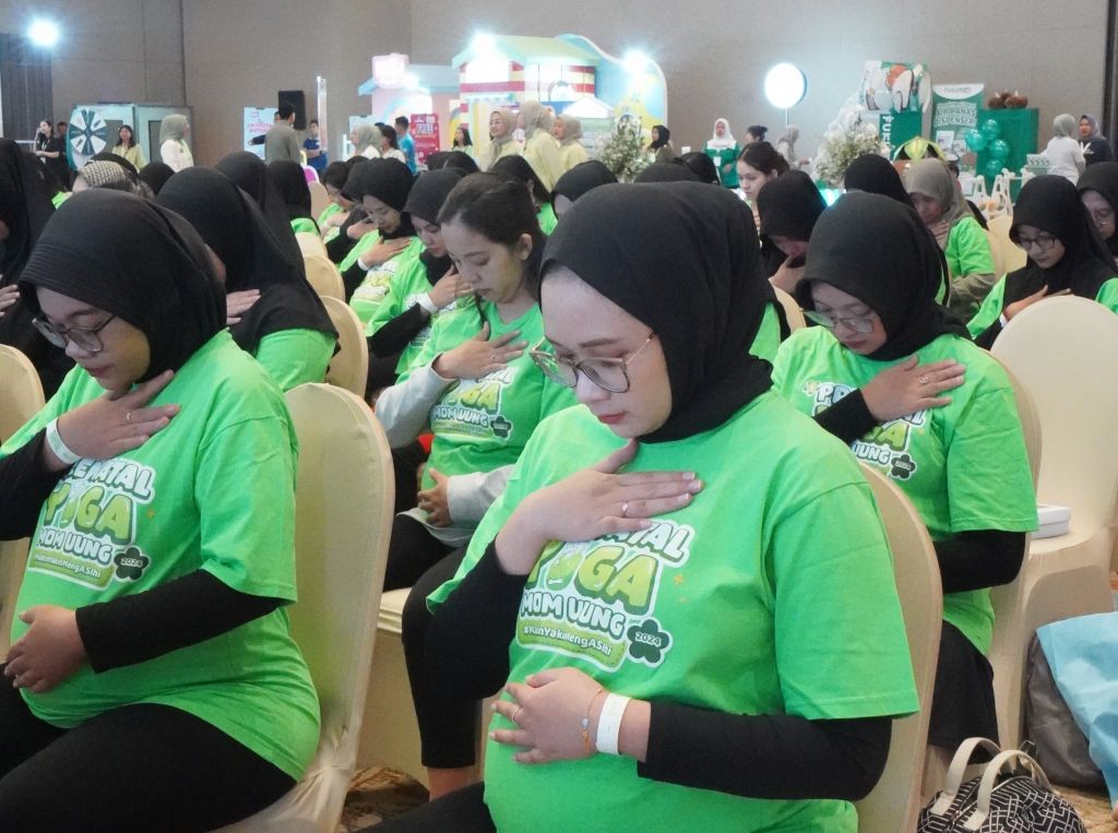 Prenatal Yoga Digelar Mom Uung di Surabaya: Cek Kesiapan Bumil, Kurangi Stunting
