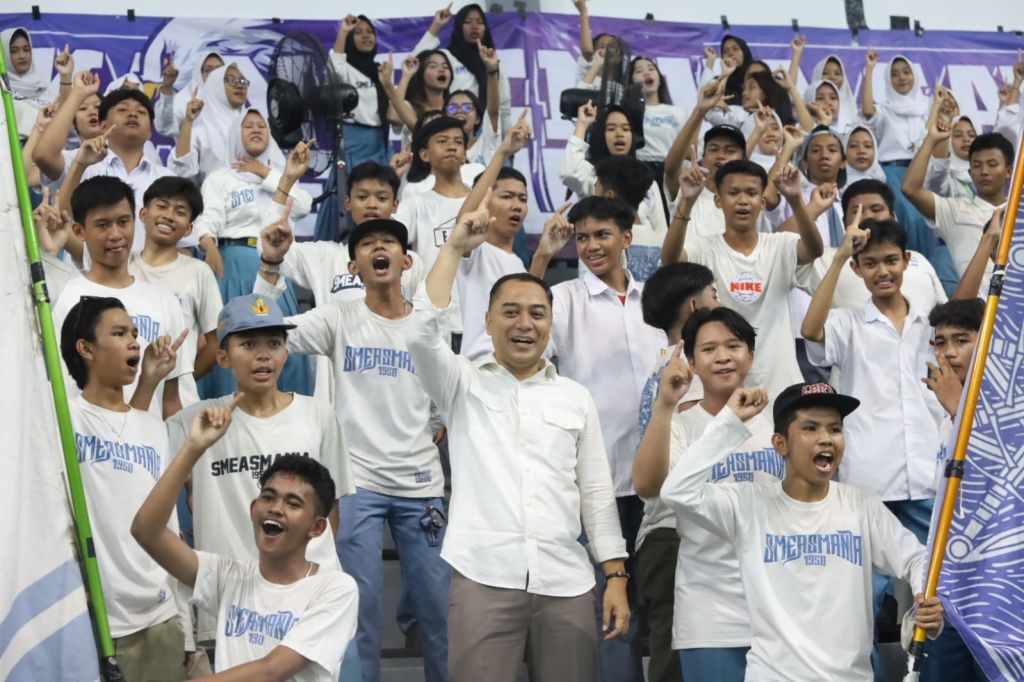 Eri Cahyadi Buka Kejuaraan Basket antar SMA/SMK Seluruh Surabaya