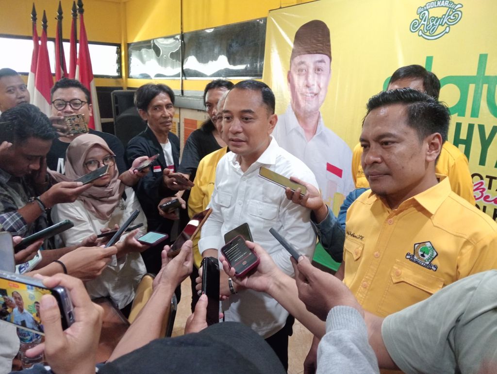 Sebut Arif Fathoni Gurunya, Eri Cahyadi Berharap Dukungan Golkar