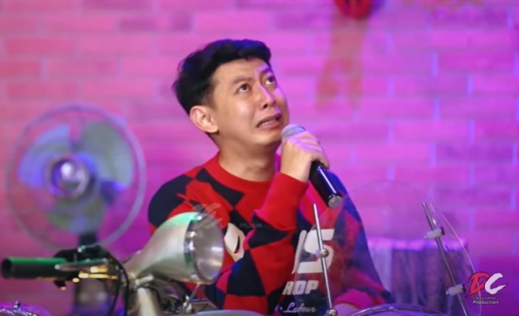 Lirik Lagu Crito Mustahil Eri Pras
