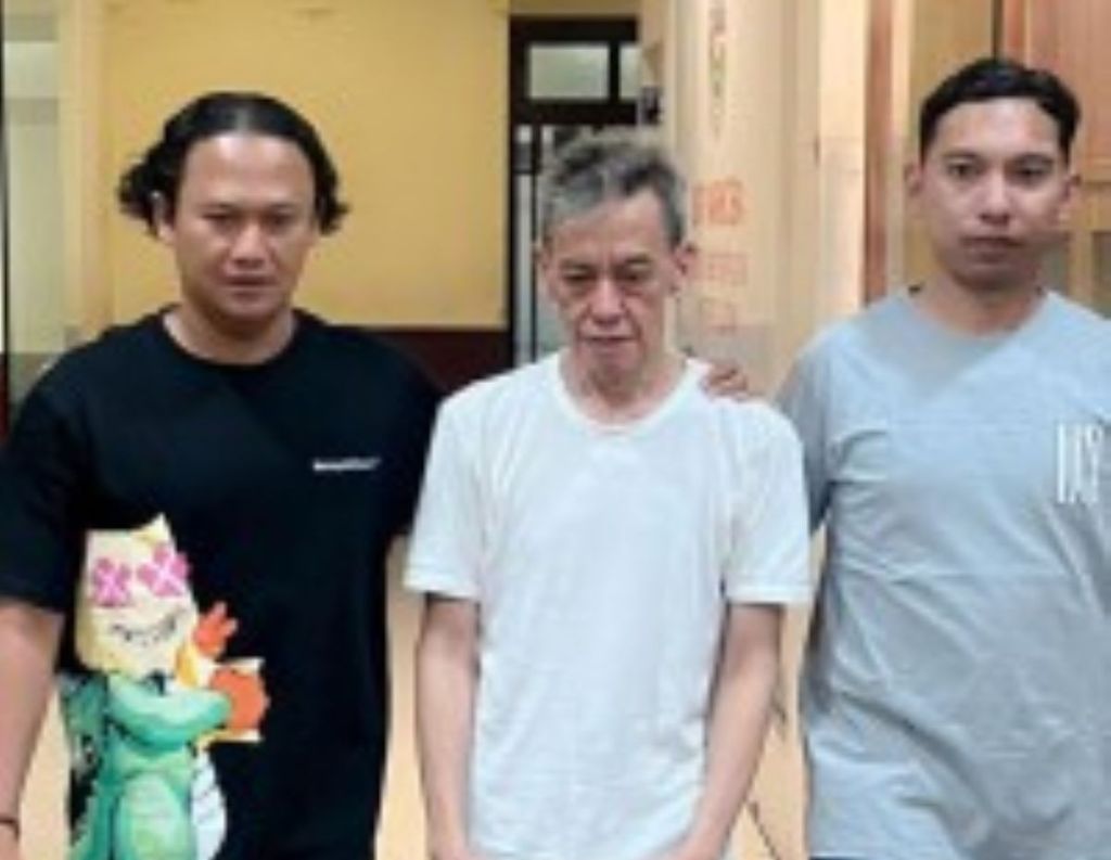 Ustaz Das’ad Latif Sapa Musisi Legendaris Fariz RM yang Mendekam Tahanan