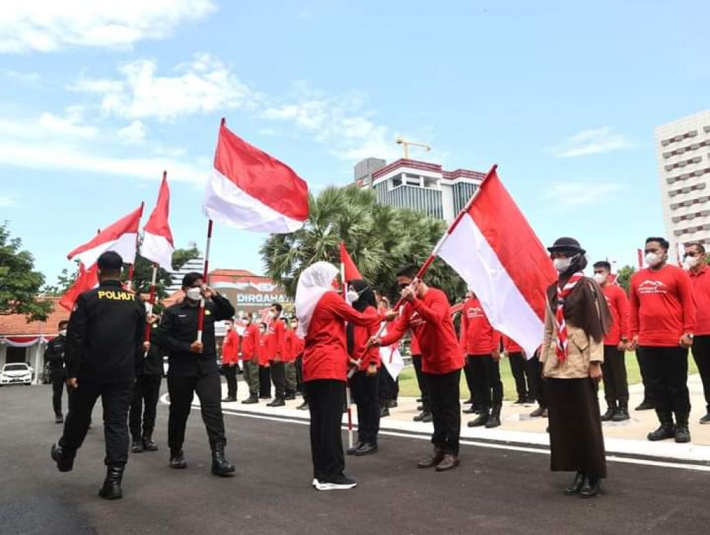 Semangat Cinta Tanah Air, Tim Ekspedisi 77 Siap Kibarkan Merah Putih di Puncak Arjuno